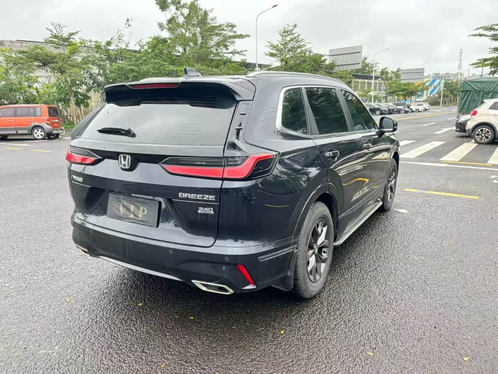 Фото 7 - Honda Breeze