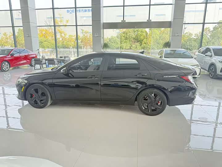 Фото 10 - Hyundai Elantra N line