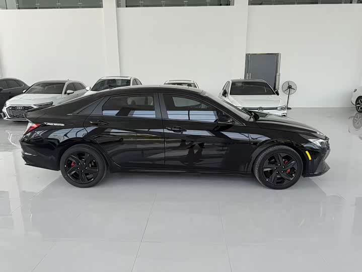 Фото 9 - Hyundai Elantra N line