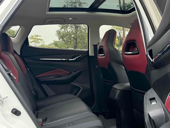 Фото 13 - Changan Oshan X5