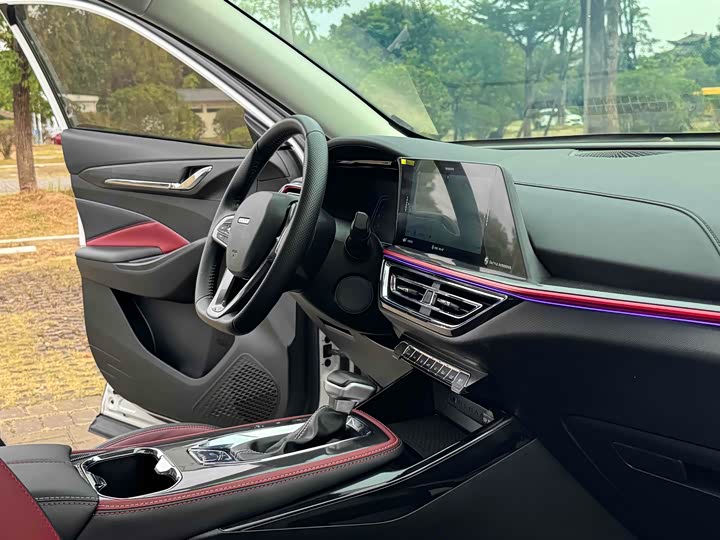 Фото 15 - Changan Oshan X5