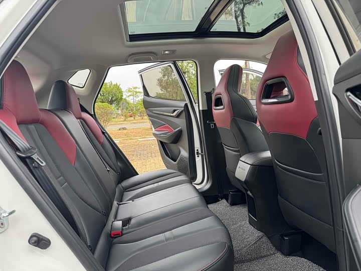 Фото 17 - Changan Oshan X5