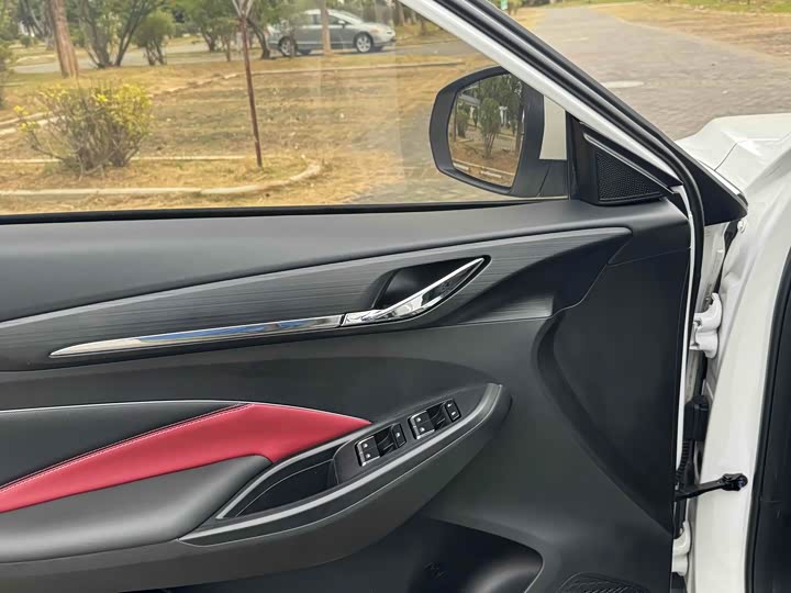 Фото 24 - Changan Oshan X5