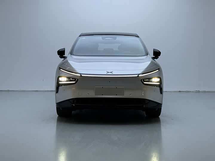 Фото 2 - XPeng G7