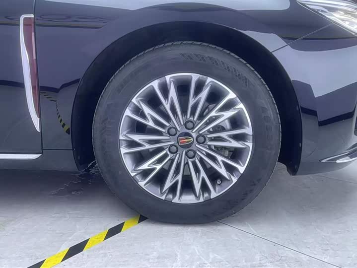 Фото 6 - Hongqi H5