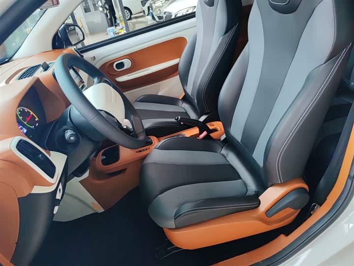 Фото 15 - Roewe Clever