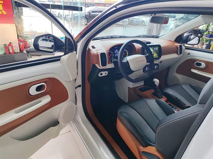 Фото 16 - Roewe Clever