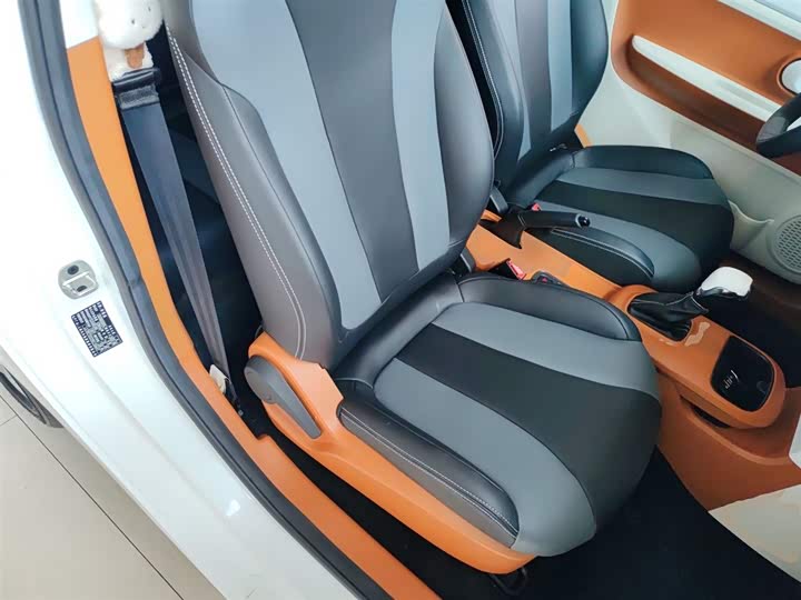 Фото 25 - Roewe Clever