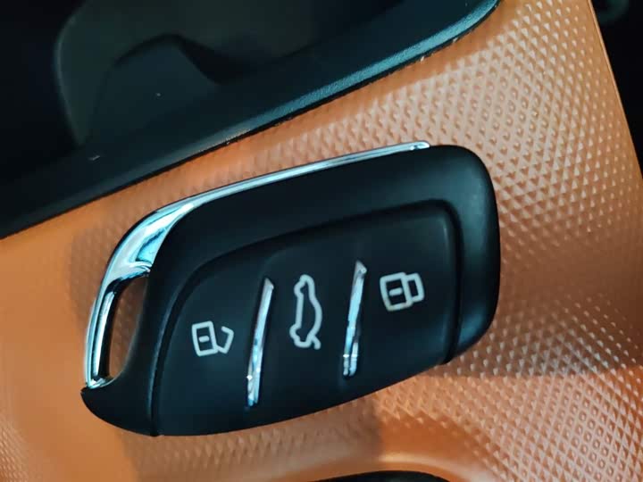 Фото 9 - Roewe Clever