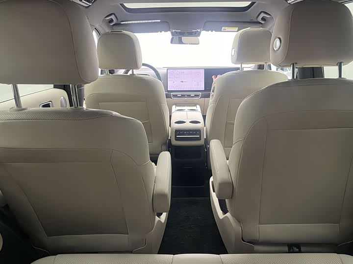 Фото 22 - LiXiang L8