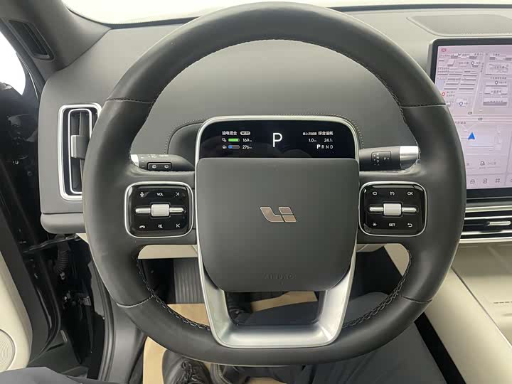 Фото 25 - LiXiang L8