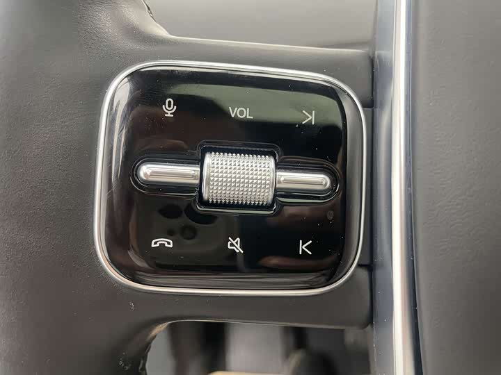 Фото 27 - LiXiang L8