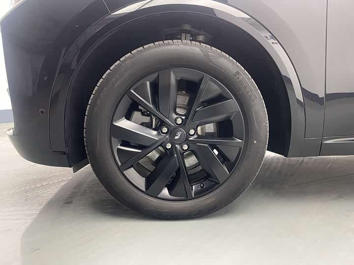 Фото 8 - LiXiang L8