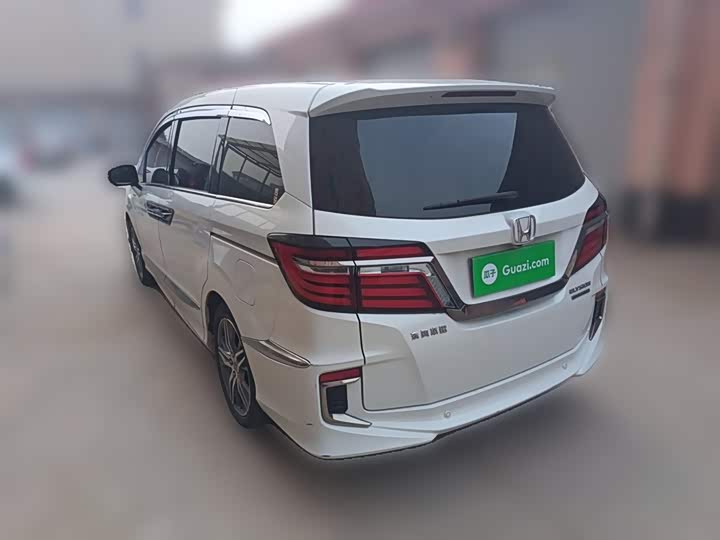 Фото 27 - Honda Elysion