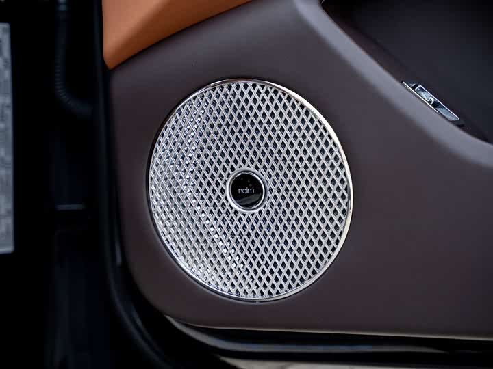 Фото 22 - Bentley Flying Spur Hybrid