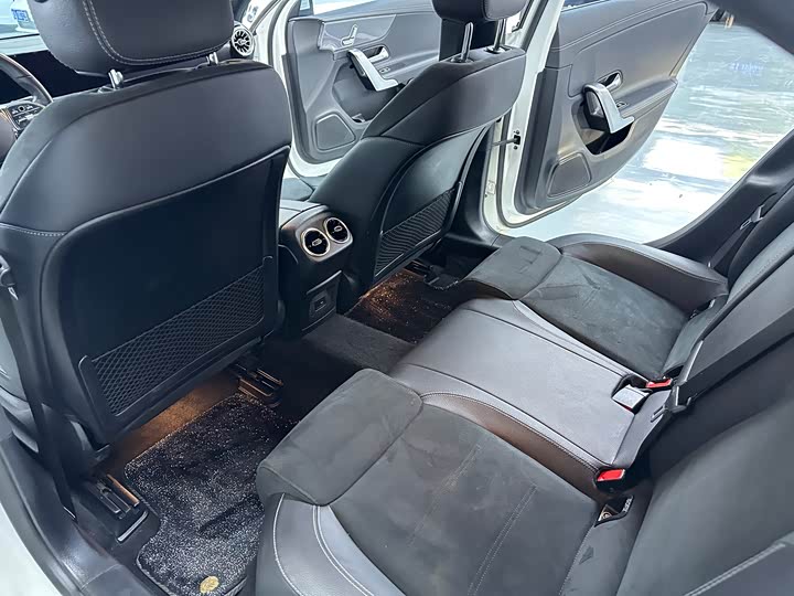 Фото 12 - Mercedes-Benz A-Class