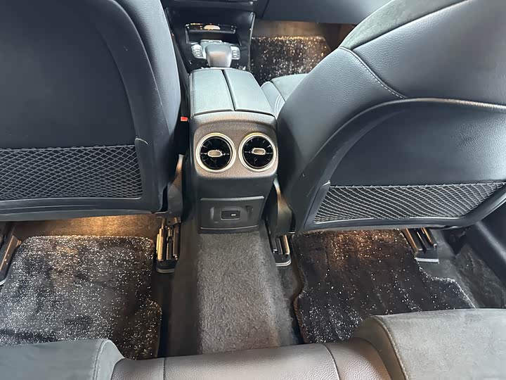 Фото 13 - Mercedes-Benz A-Class