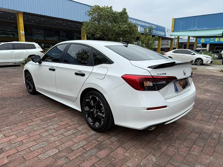 Фото 6 - Honda Civic