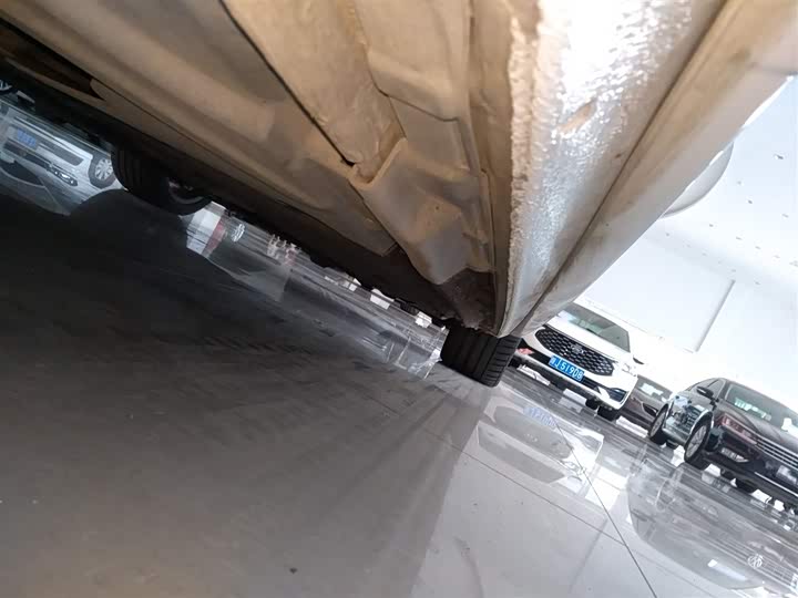 Фото 21 - Audi A4L