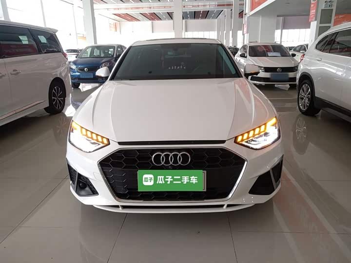 Фото 3 - Audi A4L