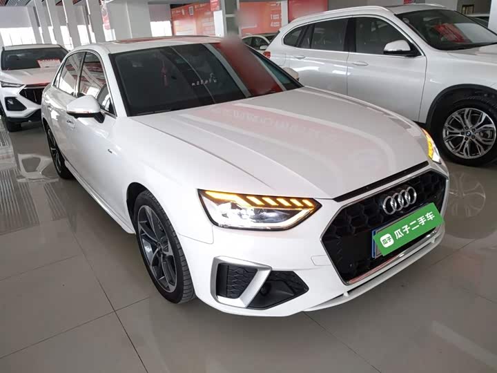 Фото 4 - Audi A4L