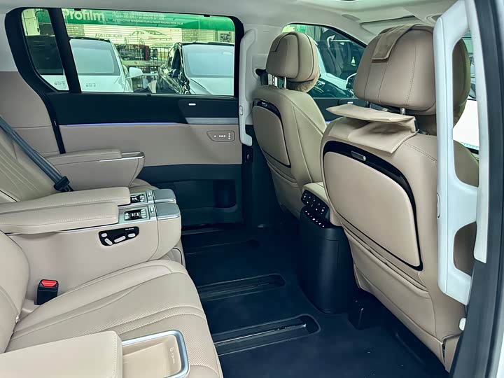 Фото 12 - XPeng X9