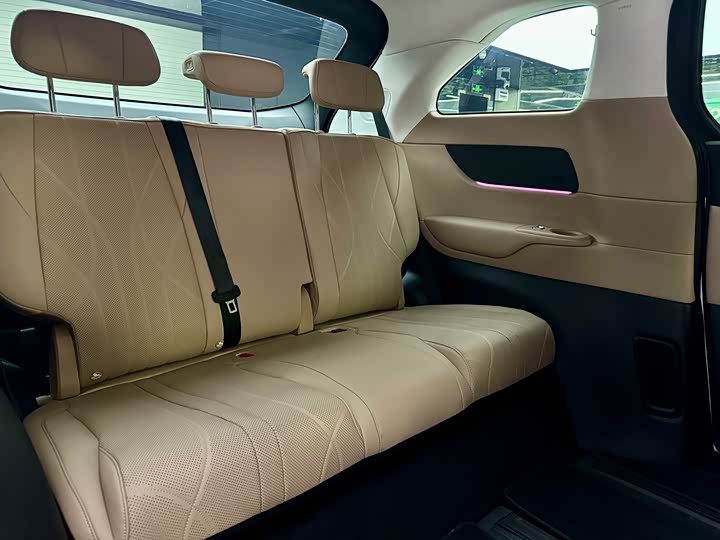 Фото 8 - XPeng X9