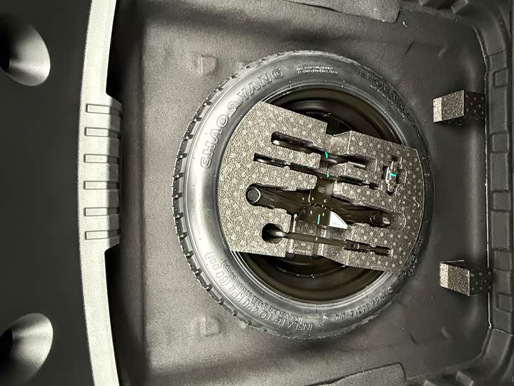 Фото 33 - Geely Preface