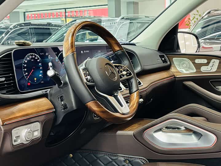 Фото 7 - Mercedes-Benz GLS-Class