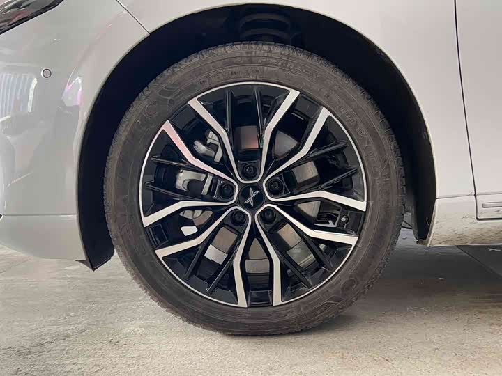 Фото 8 - XPeng P5