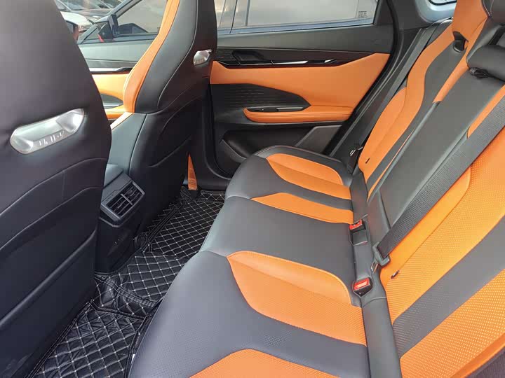 Фото 5 - Changan UNI-V