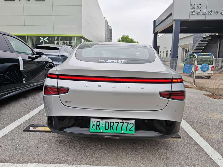 Фото 5 - XPeng P7