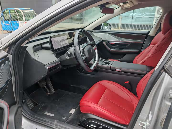 Фото 9 - XPeng P7