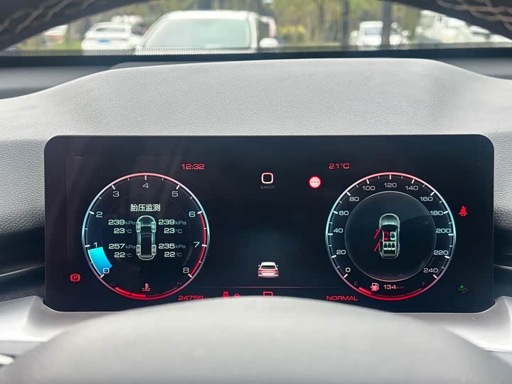 Фото 21 - Haval H6