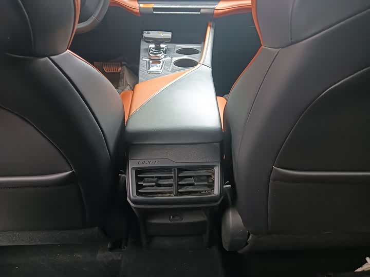 Фото 13 - Changan UNI-V