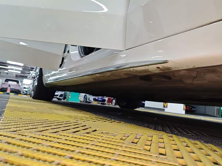 Фото 21 - Mercedes-Benz C-Class