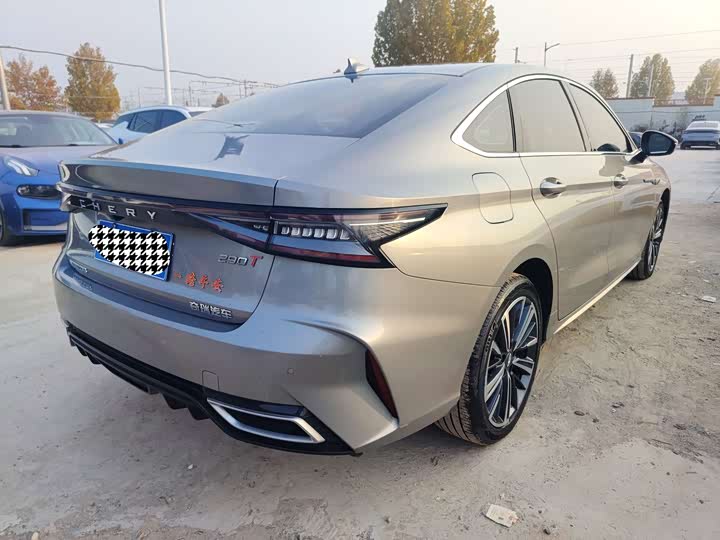 Фото 10 - Chery Arrizo 8