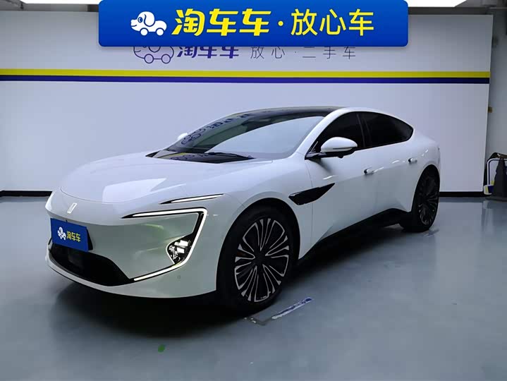 Фото 1 - Avatr 12