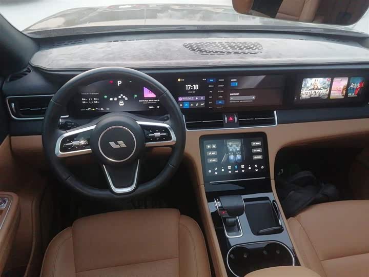 Фото 10 - LiXiang One