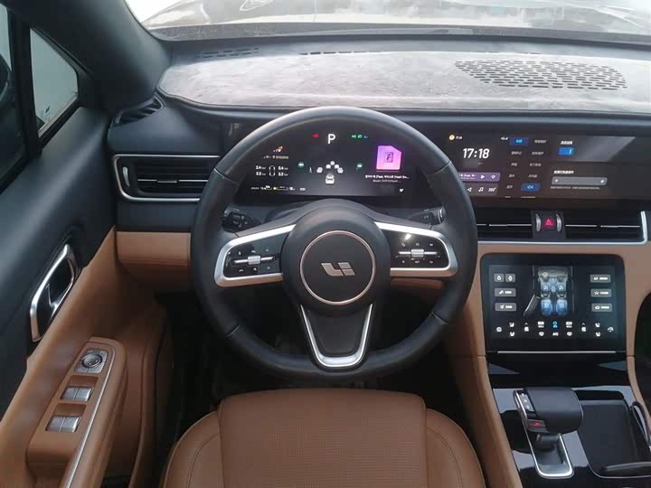 Фото 11 - LiXiang One