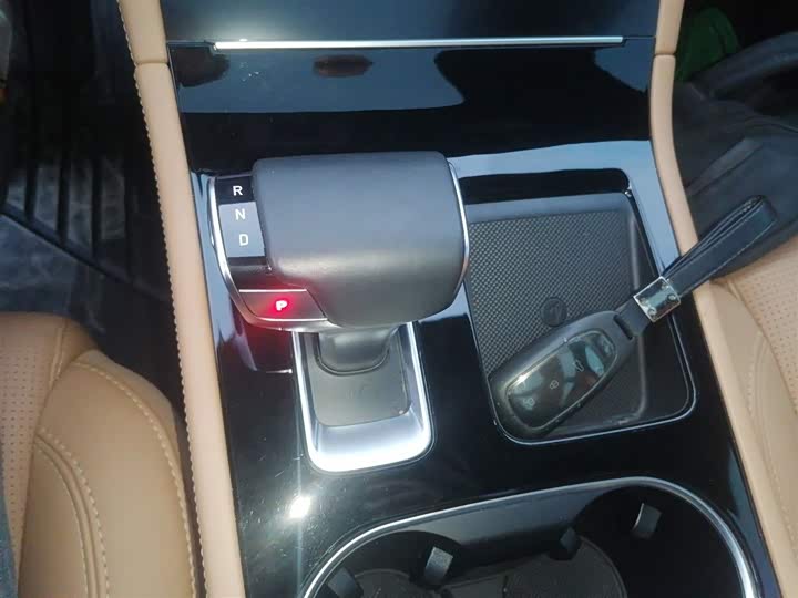 Фото 14 - LiXiang One