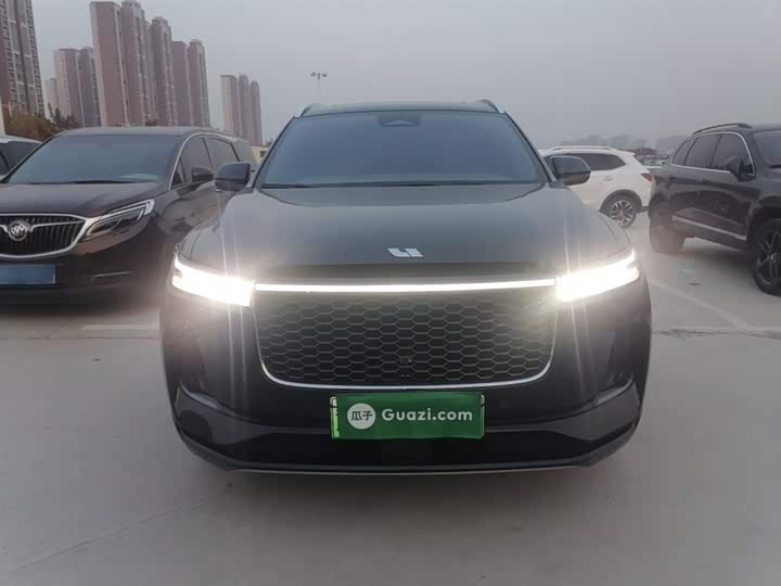 Фото 3 - LiXiang One