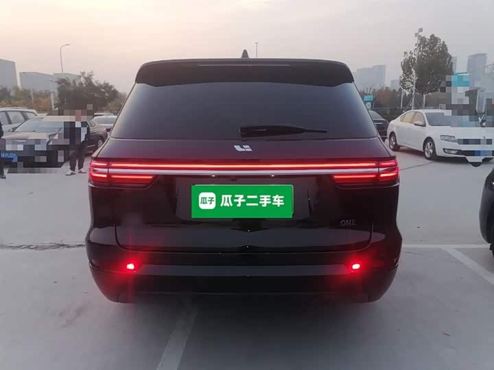 Фото 6 - LiXiang One