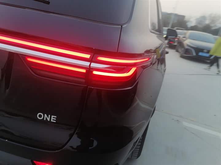 Фото 8 - LiXiang One