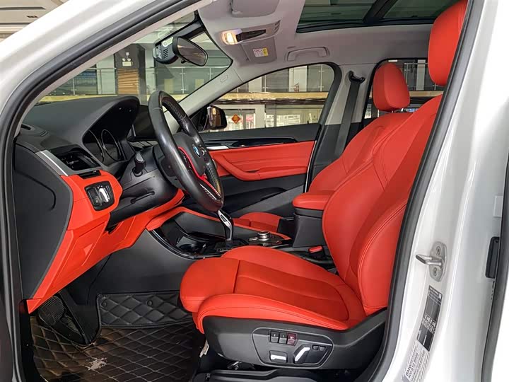 Фото 13 - BMW X2