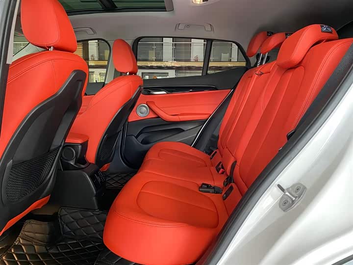 Фото 14 - BMW X2