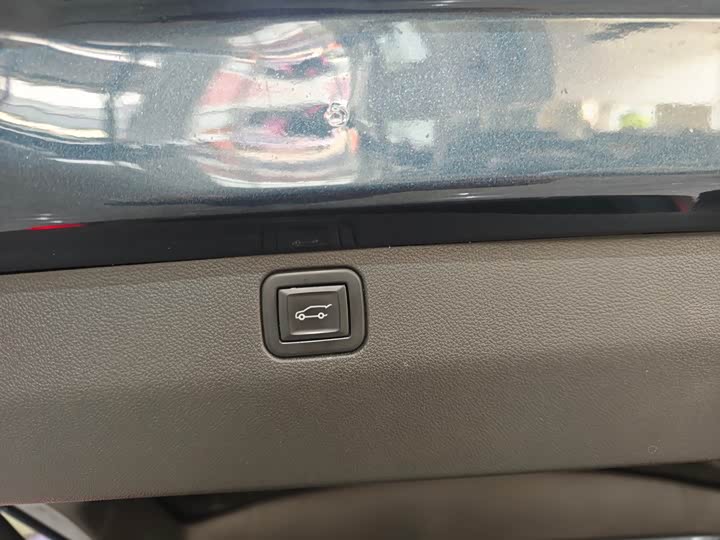 Фото 16 - Chevrolet Blazer