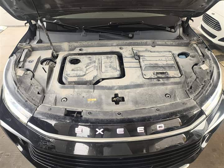 Фото 10 - Exeed TXL