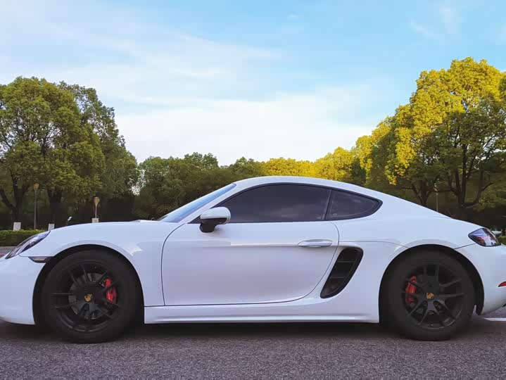 Фото 3 - Porsche 718