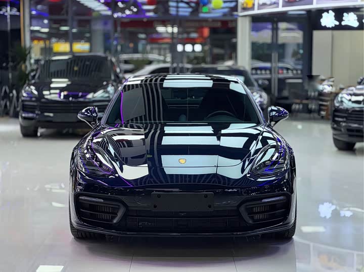 Фото 2 - Porsche Panamera Hybrid